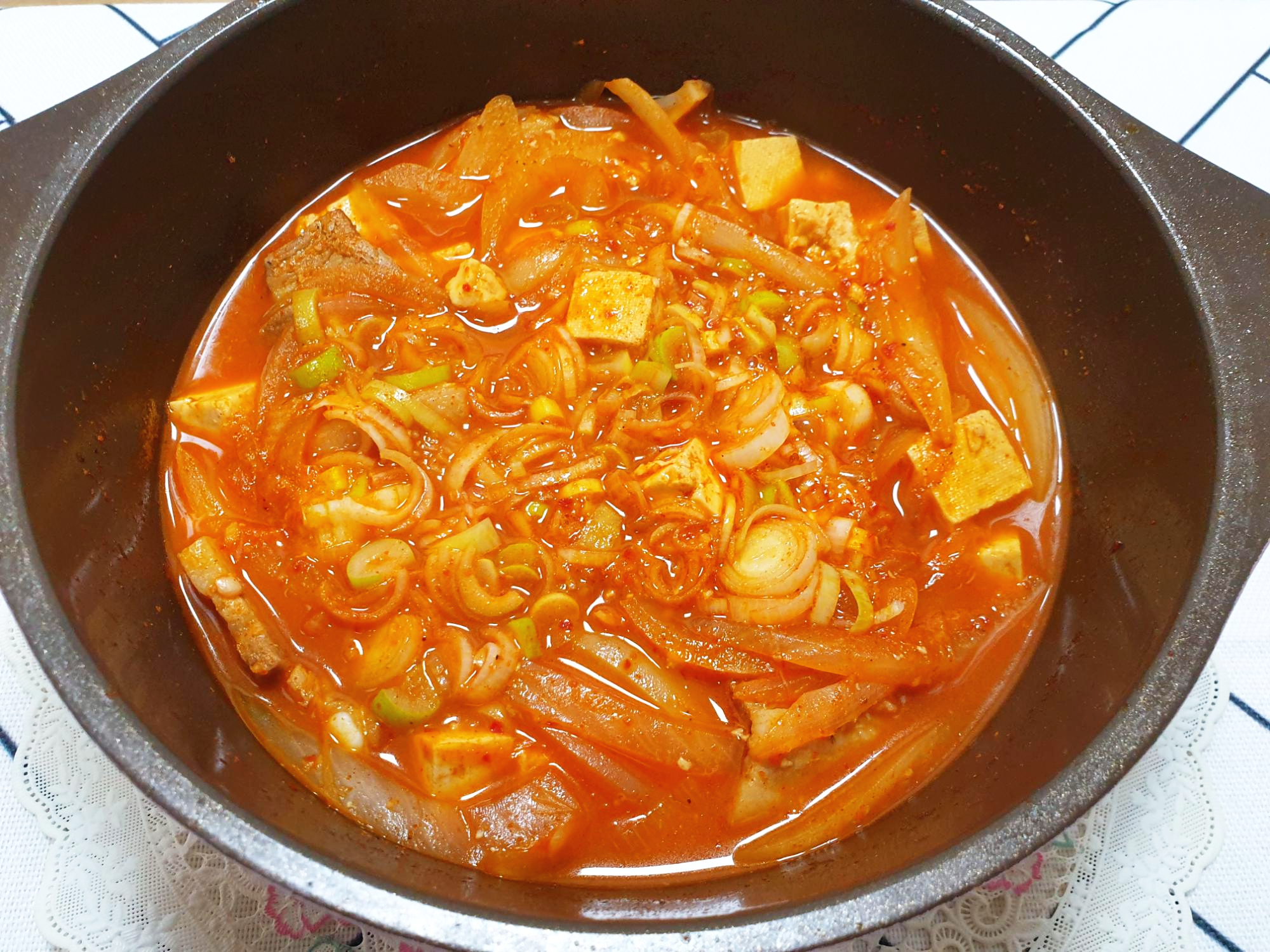  돼지고기 고추장찌개 두부넣고 맛있게 만드는법 초간단 요리