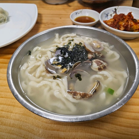 임병주산동칼국수 메뉴 이미지