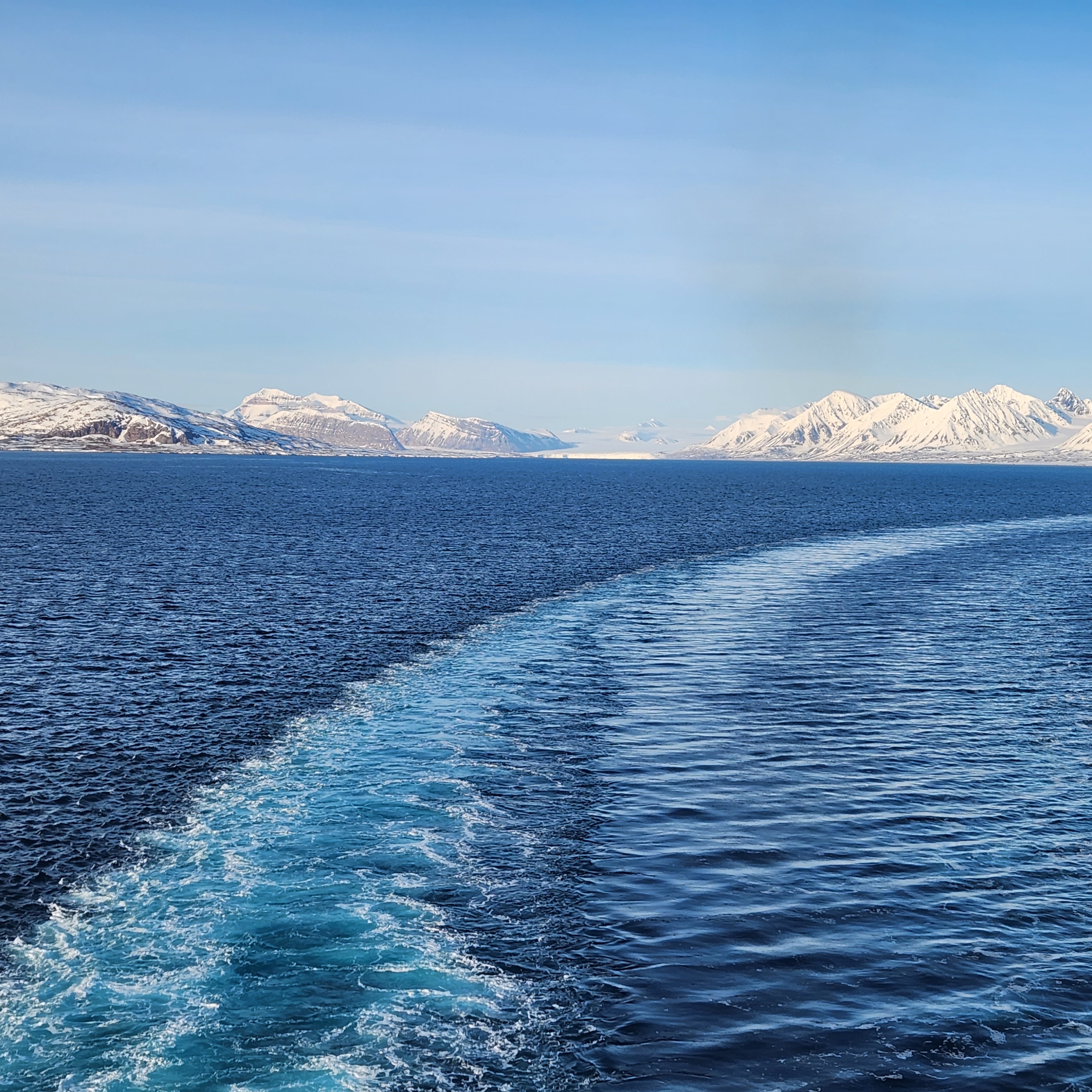 인문학이란 빙하가 보이는 바닷길에서 항로를 찾는 것과 같다.