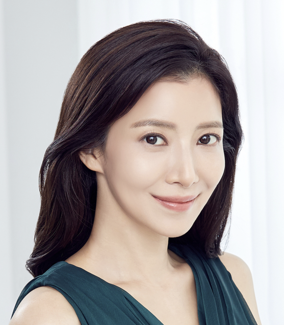  배우 윤세아 프로필 나이 몸매 데뷔 작품 활동 학력 인스타