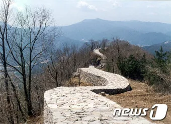 황석산성 함양의 볼거리 황석산 등산 코스 최단 코스 우타무라 황석산성 완벽 체험_5