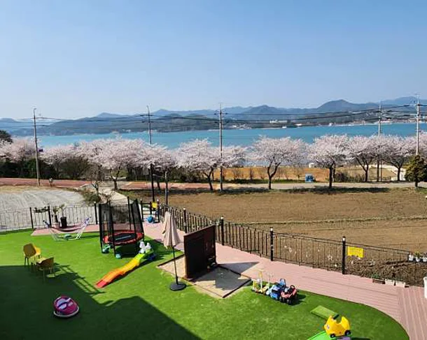 루나키즈풀빌라