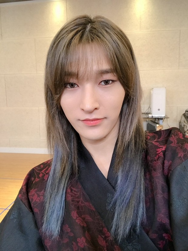 데뷔 후 가장 짧은 기장으로 머리 잘랐다는 아이돌...jpg | 인스티즈