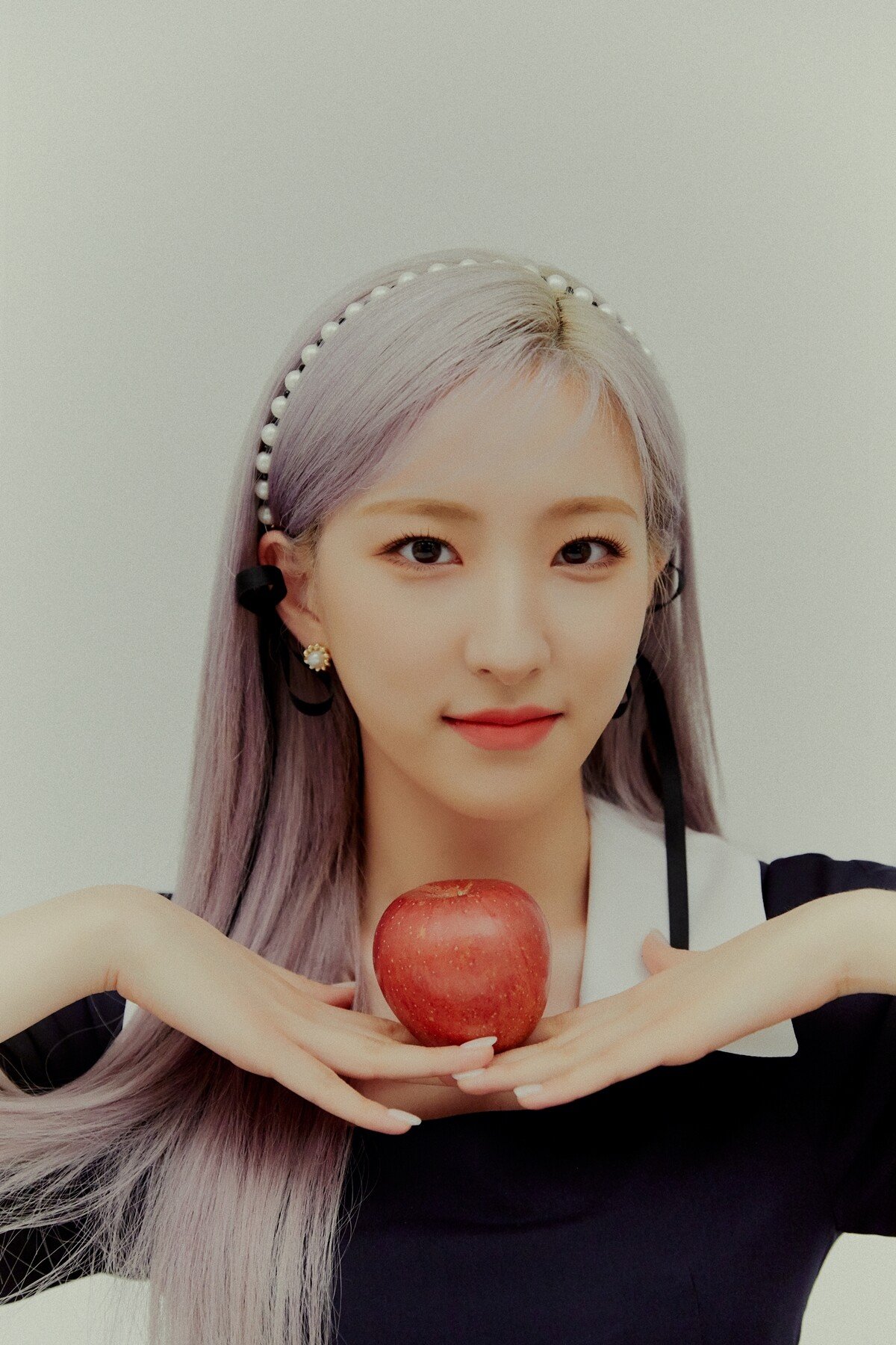  유니버스 화보 : THE NEW CLASSIC - 우주소녀 은서