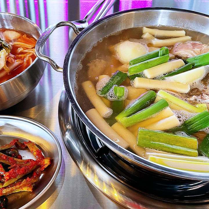 김포 가게 닭볶음탕 닭한마리 담백한 맛의 깊이 고수의 부엌 맛집 추천