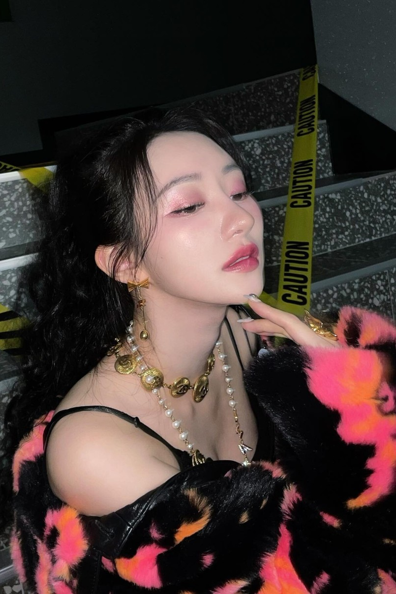  드림캐쳐 수아 인스타그램 사진 231120