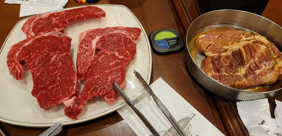 청계산-단백미-생등심과-돼지갈비
