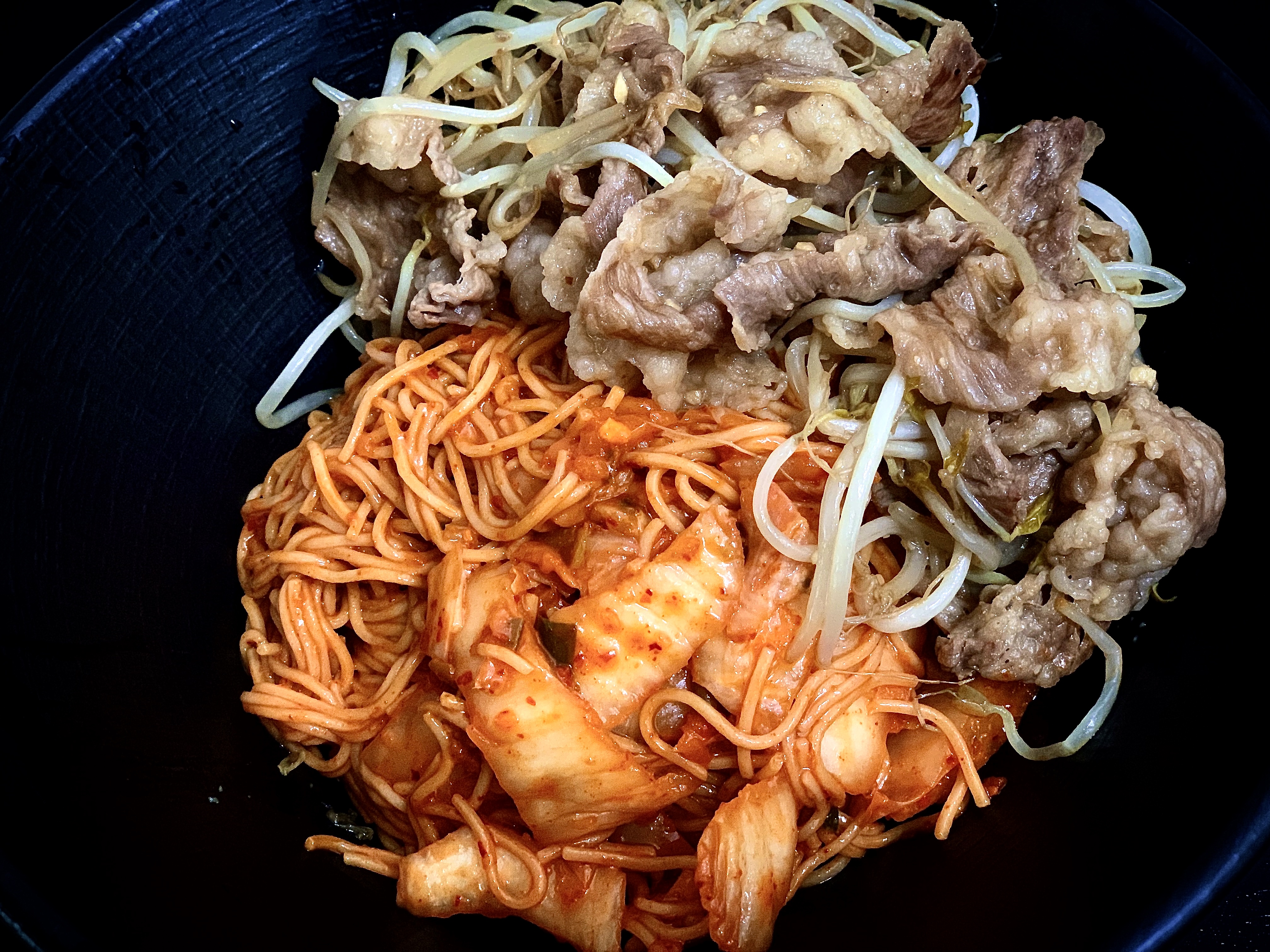  성시경 비빔국수에 차돌숙주볶음으로 업그레이드