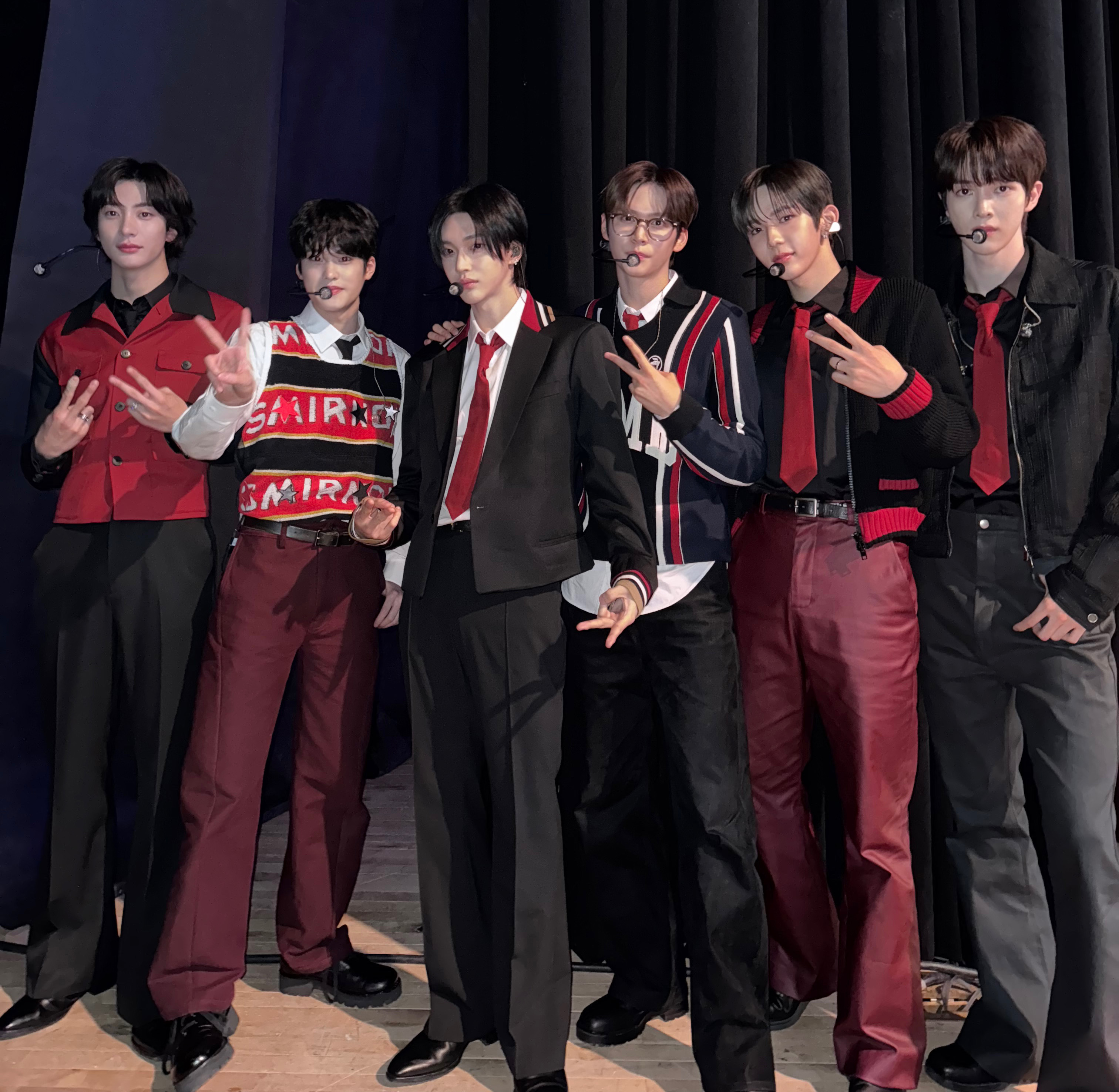 20241129청룡트위터공계가족사진