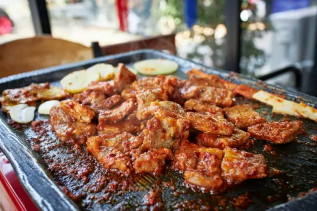 제육두루치기 (점심특선)