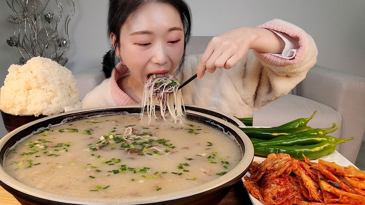 영천 산성식당 내부