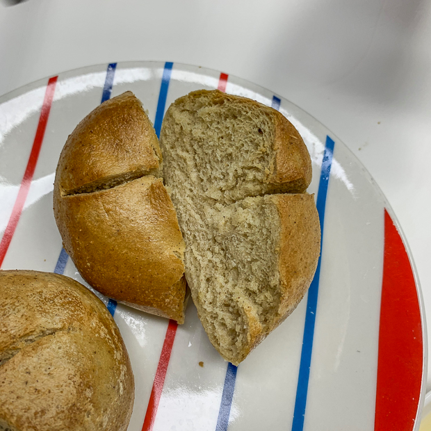  [제주 덕인당 보리빵] 카페처럼 맛있게 먹는법 (에어프라이)