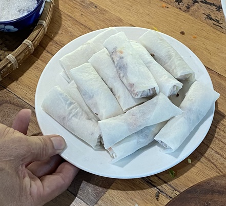 how to wrap a spring roll