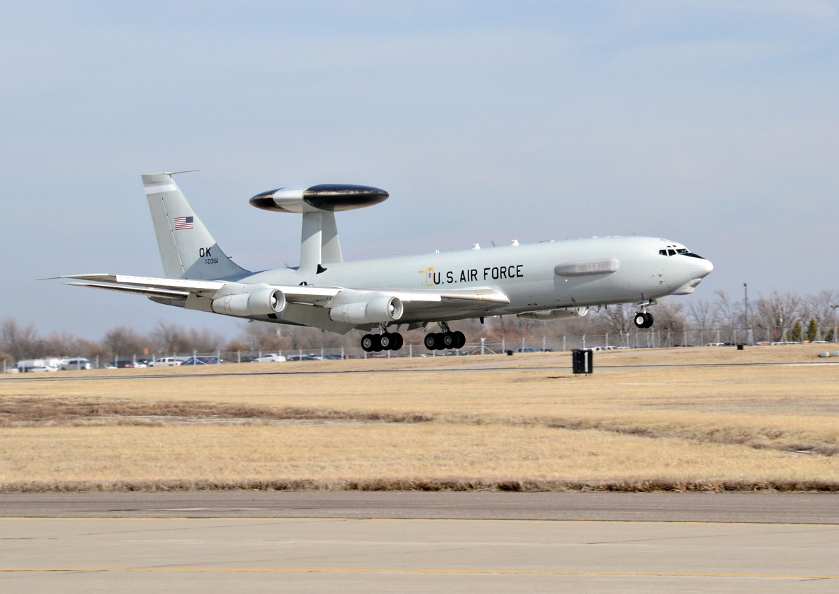 미 공군의 AWACS