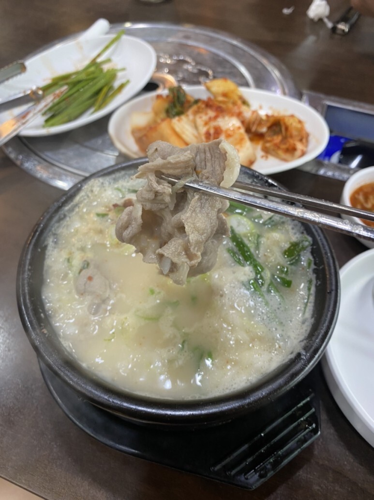 밀양돼지국밥 이미지