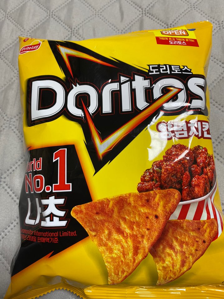  (농심) 도리토스 양념치킨 맛 후기 / 과연 맛은?!