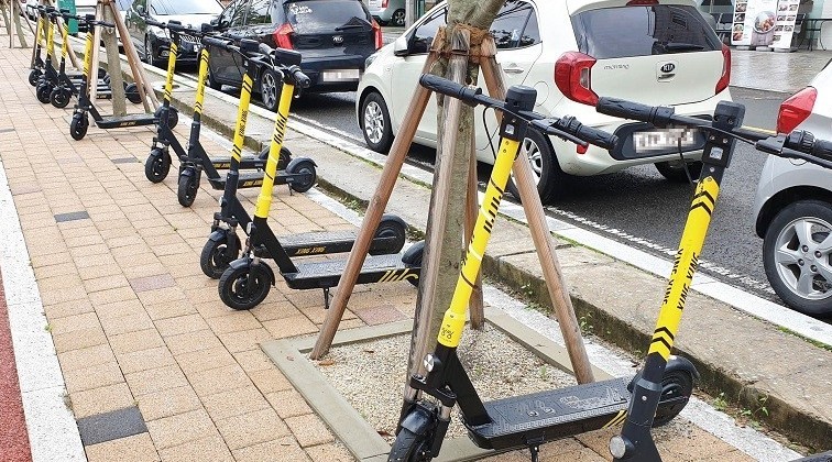  전동킥보드 면허 사고?