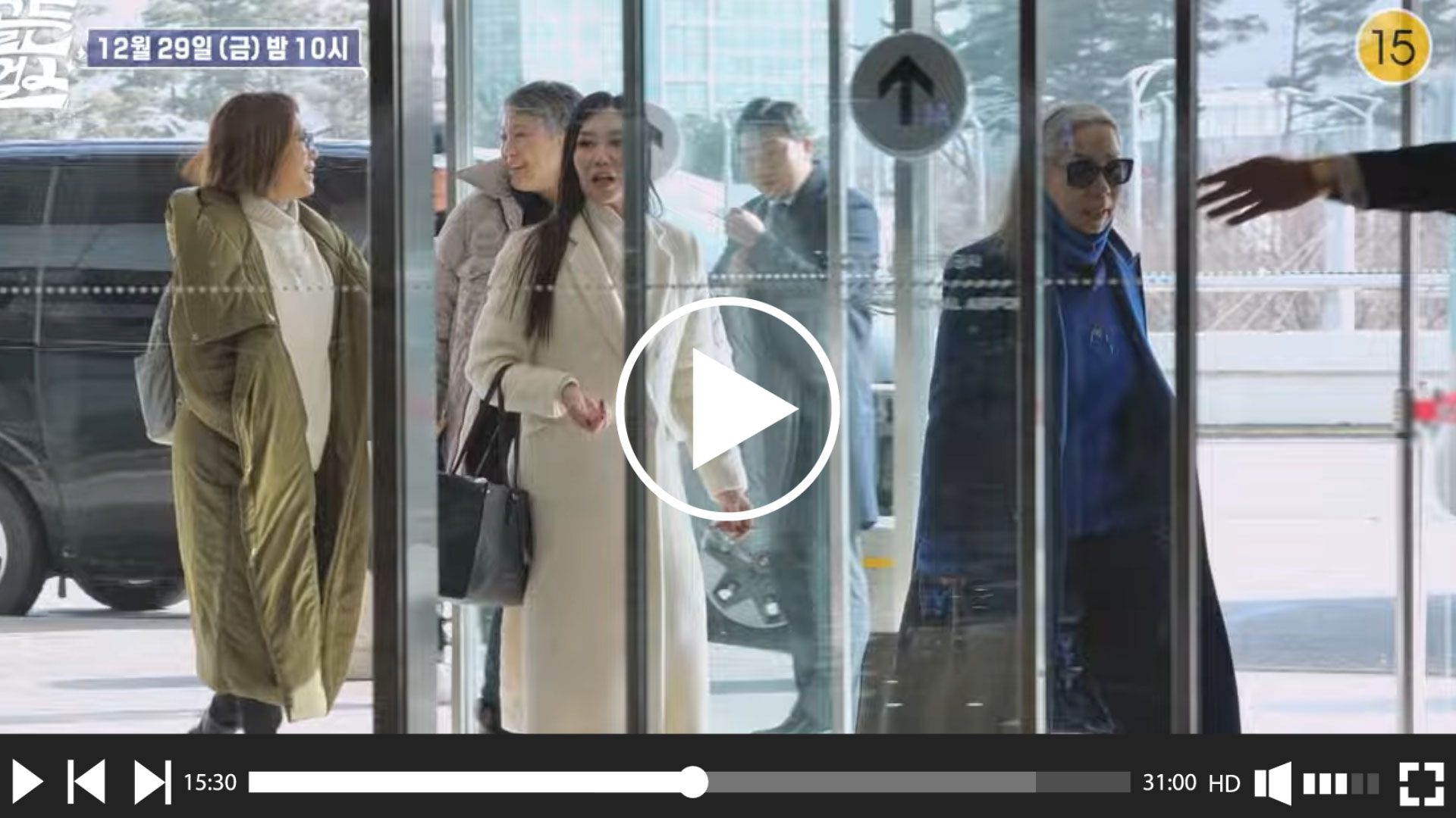  생활 속 필수 꿀팁을 알려주는 남자