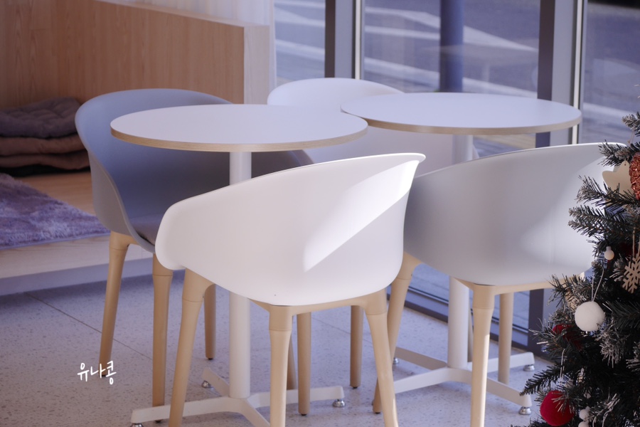 케이크(owa cake)에서 커피와 디저트 옥정 카페, 오와 25