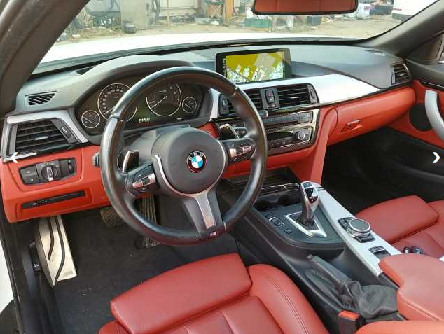  BMW 428i Convertible 내부 모습