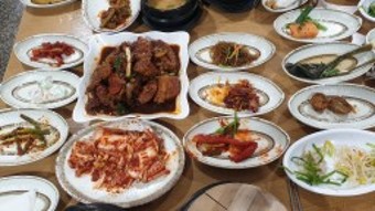 11000원 30첩 보쌈정식