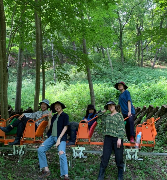 극한직업 명이나물