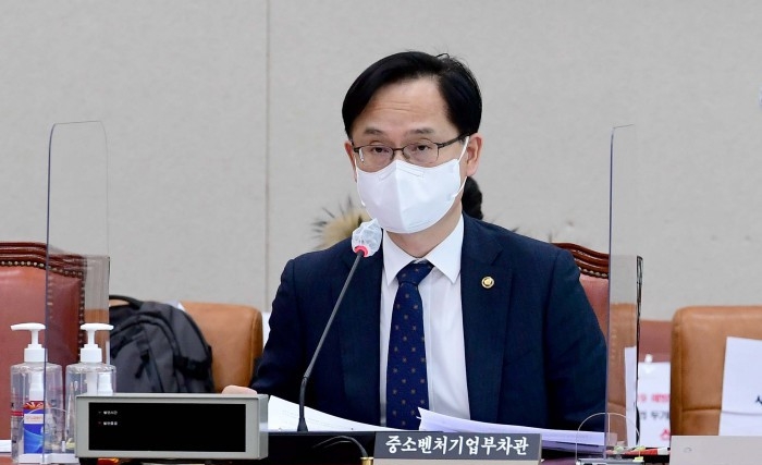  강성천 프로필