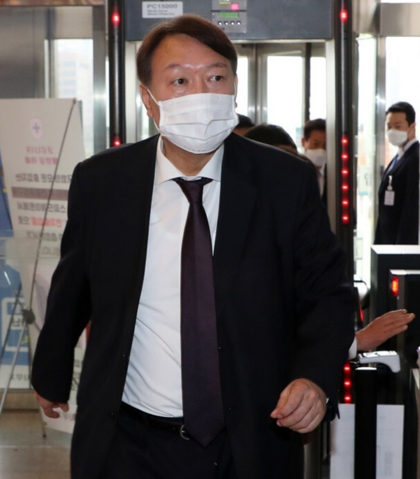  홍순욱 판사 프로필..윤석열 징계 심리