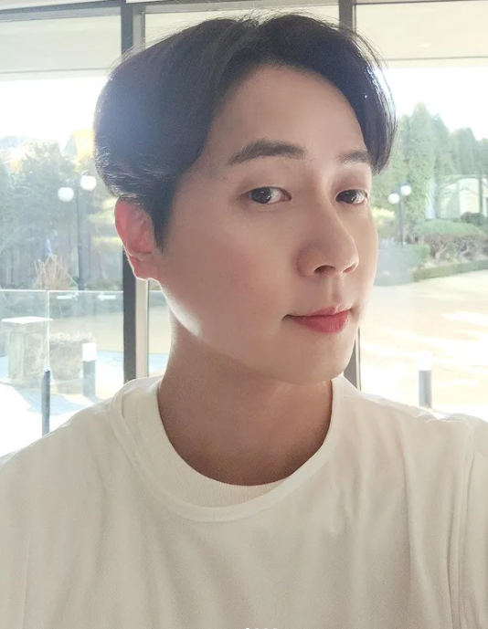 앤디 6월 결혼