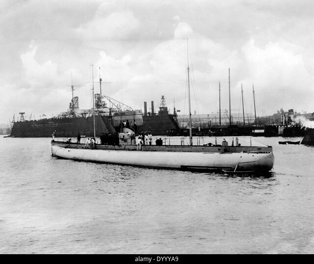  [U boat: 상선 잠수함] 잠수함을 화물선으로 만들다