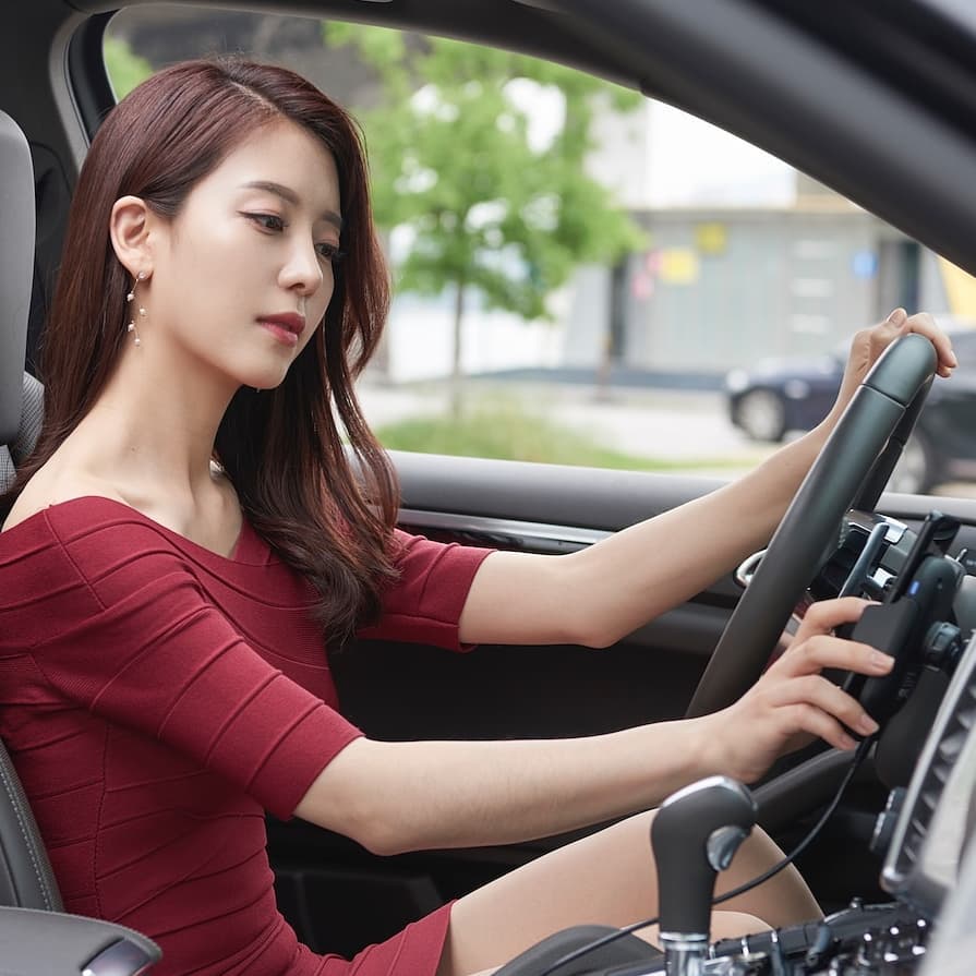  초동안미모 장예원 아나운서 각선미 몸매