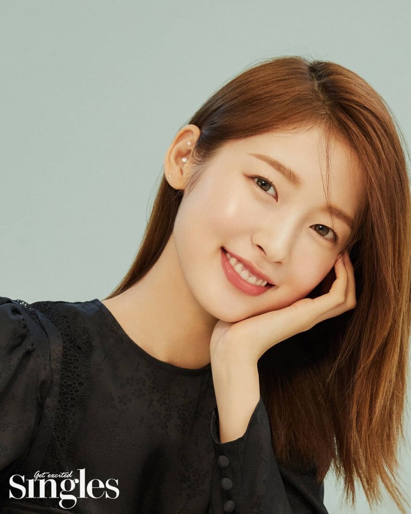  오마이걸 아린 싱글즈 2021년 1월 화보 사진