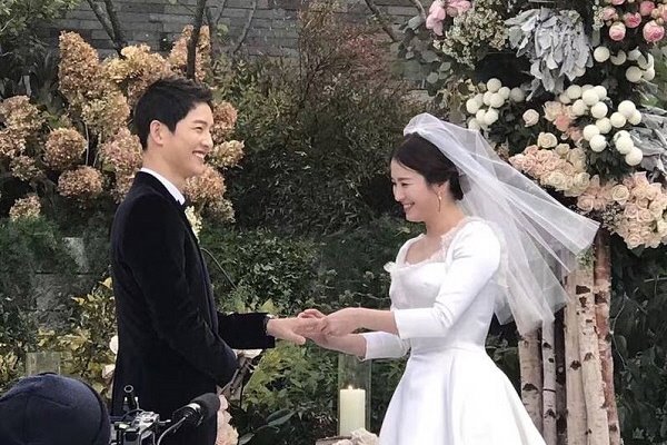  송중기 송혜교 결별.  중국의 반응은?
