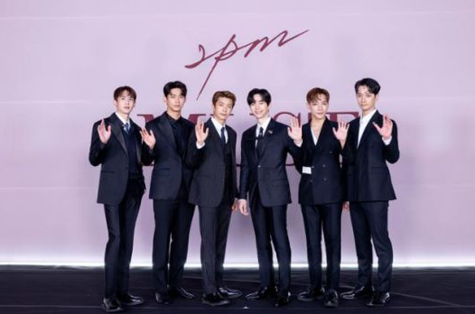  2PM 완전체 컴백, 군입대 등 5년간의 공백기 마치고 완전체로 돌아와