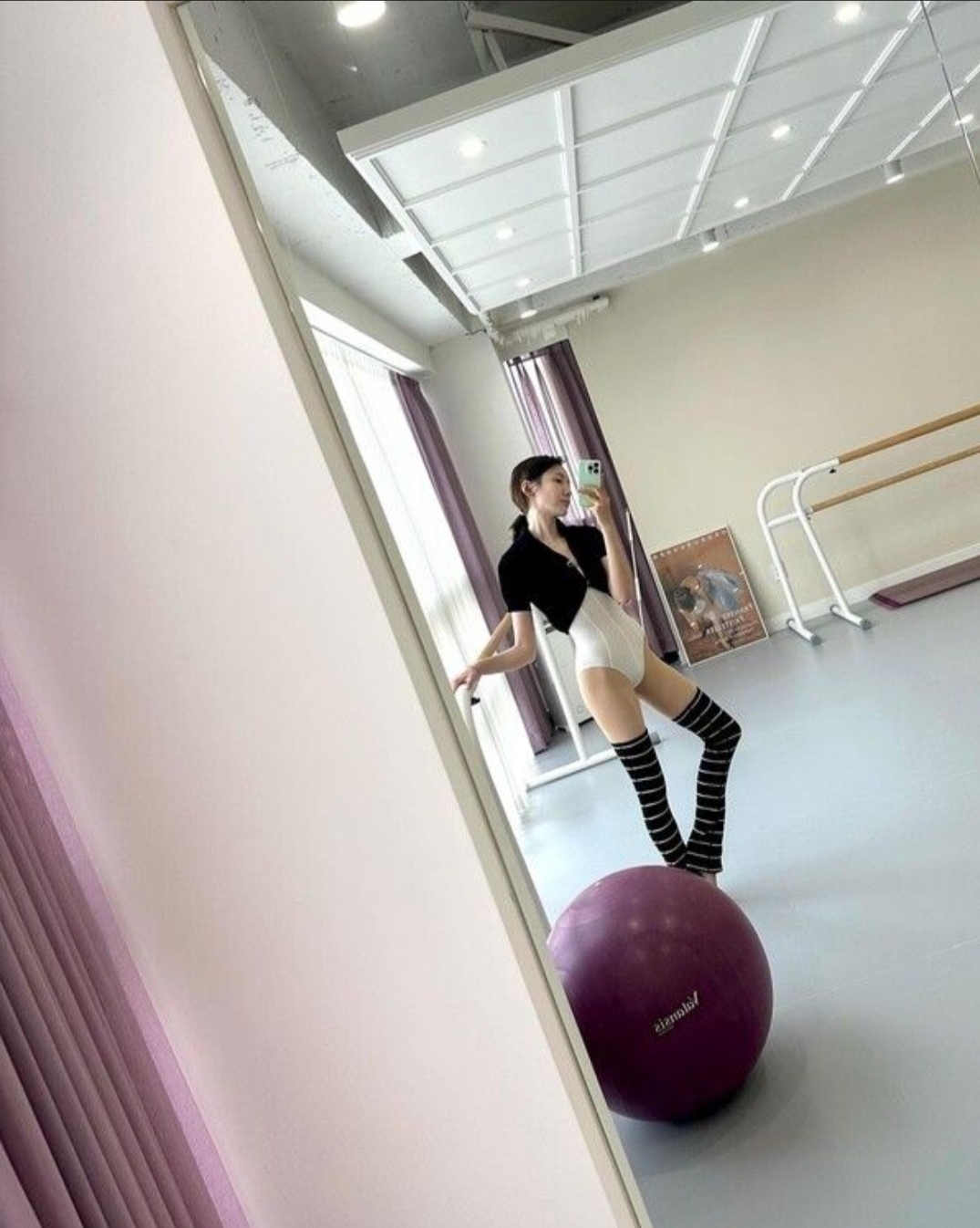  박지현, 발레 보디슈트 아래 쭉 뻗은 몸매…반전 볼륨감까지