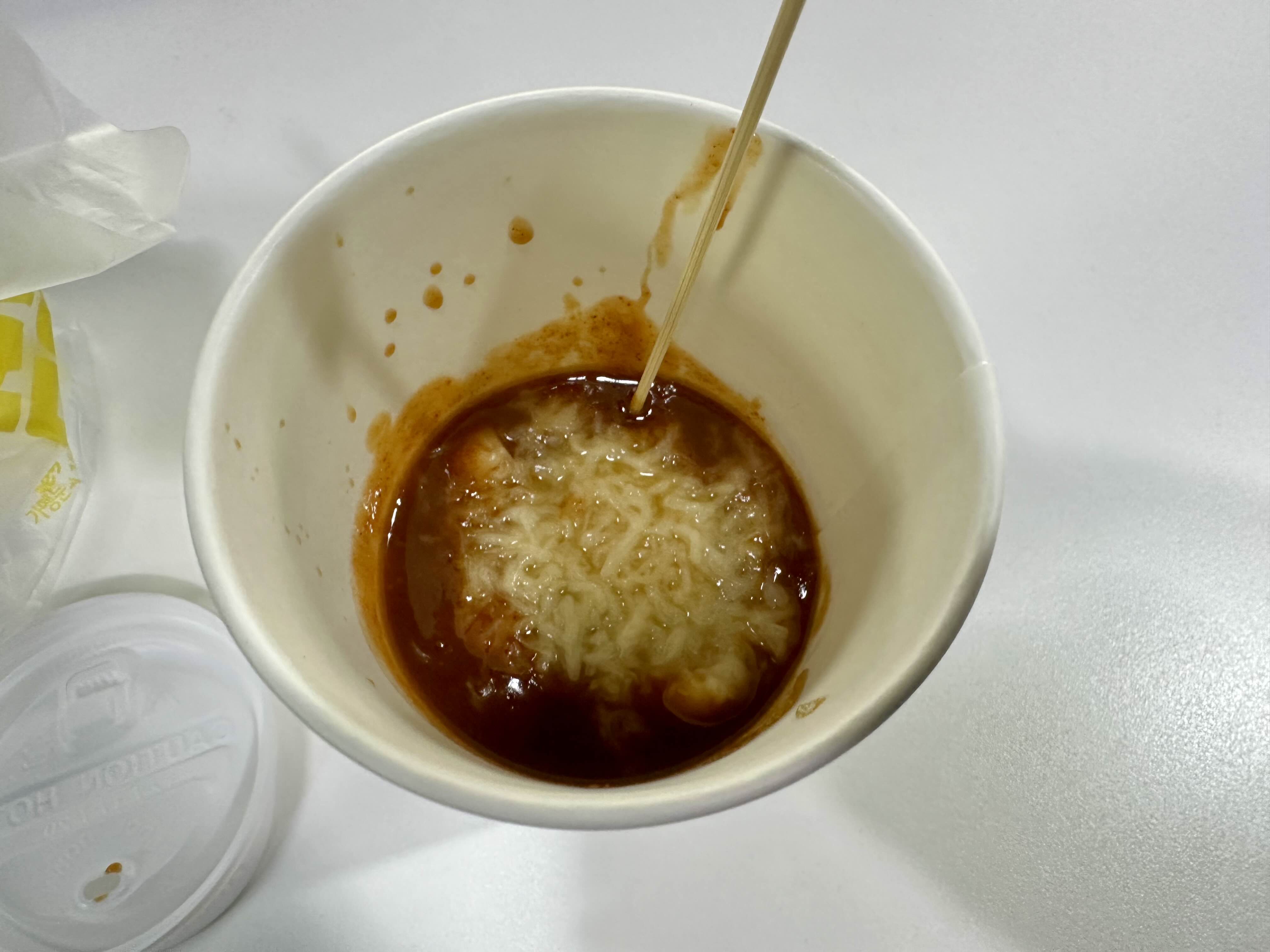 치즈가 펑펑 눈꽃 떡볶이