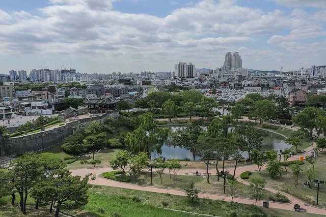 인터랙티브 기술로 경험하는 디지털 문화유산 아카이빙