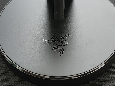 RAZER-MOUSE-BUNGEE-V3-RAZER-LOGO.