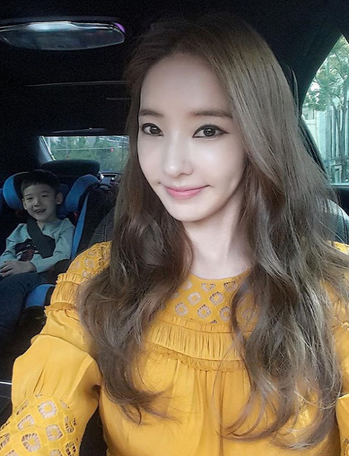  한채영 프로필 (나이, 키, 소속사, 남편, 학벌, 자동차, 데뷔, 몸매, 런닝맨, 쾌걸춘향, 인스타, 근황) 총정리
