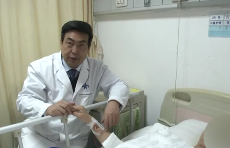 팔에 귀가 하나 생겼다면 ? 팔에 자라난 ‘귀’를 머리에 이식?