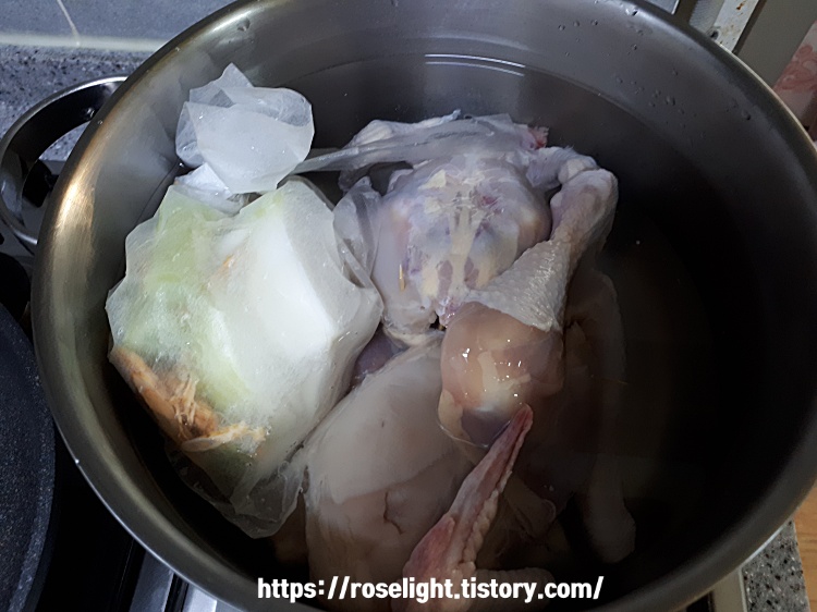  삼계탕 황금레시피 끓이는 시간과 닭손질 알기
