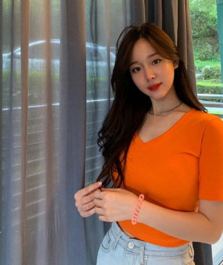  이소연 학폭 인스타 은행원 이혼 나이 거짓 학폭인정 성매매 아무튼출근