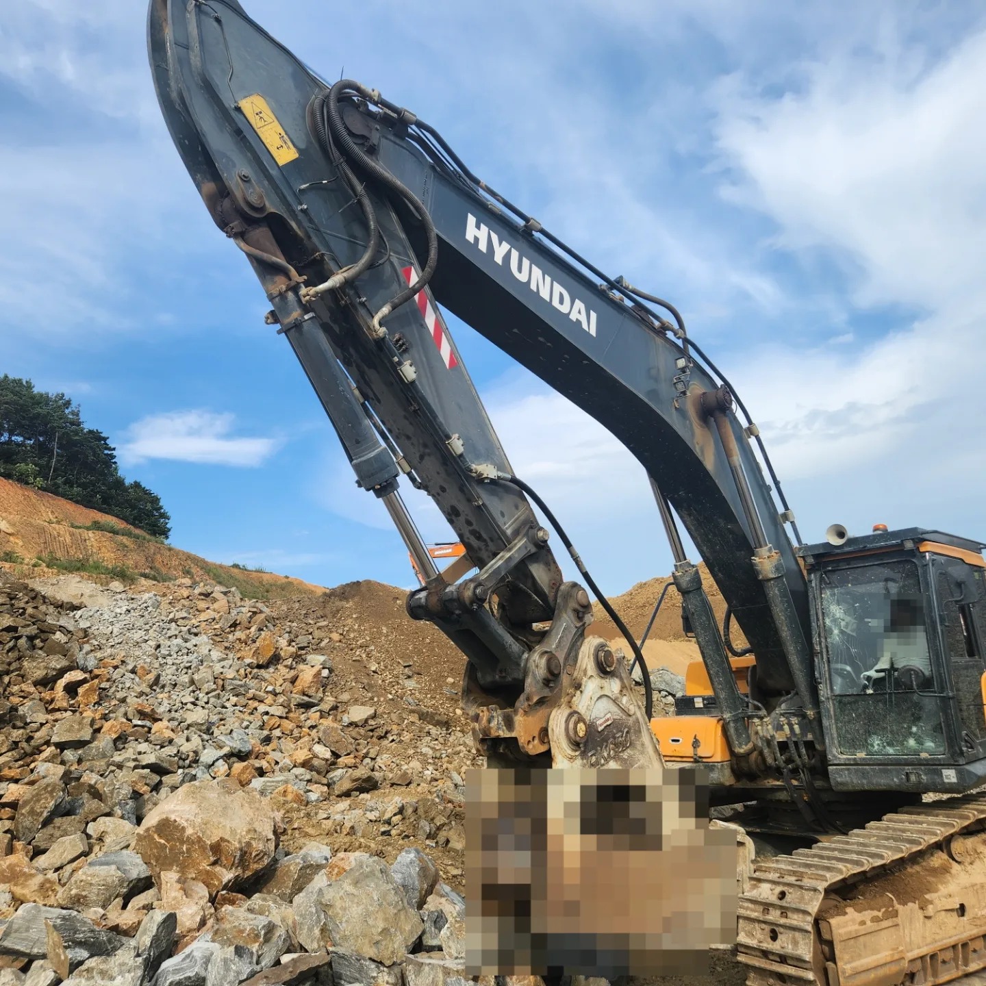 현대 HX380A 2020년식 1억5000만원 판매합니다.