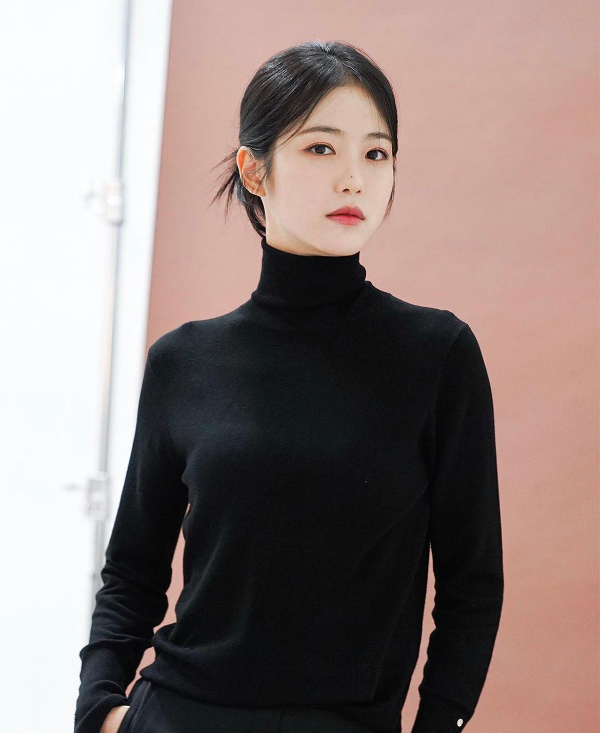 배우-신예은-(출처-신예은-인스타그램)