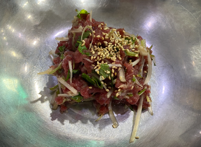 경북영천맛 편대장영화식당의육회비빔밥차림