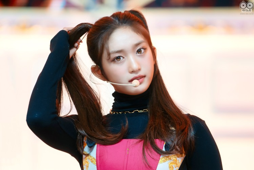양갈래 머리가 잘 어울리는 여돌 모음 | 인스티즈