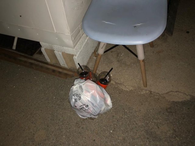  카니발 가족 무단 침입 물놀이 후 남의 집에서 무단으로 화장실 사용 쓰레기투척