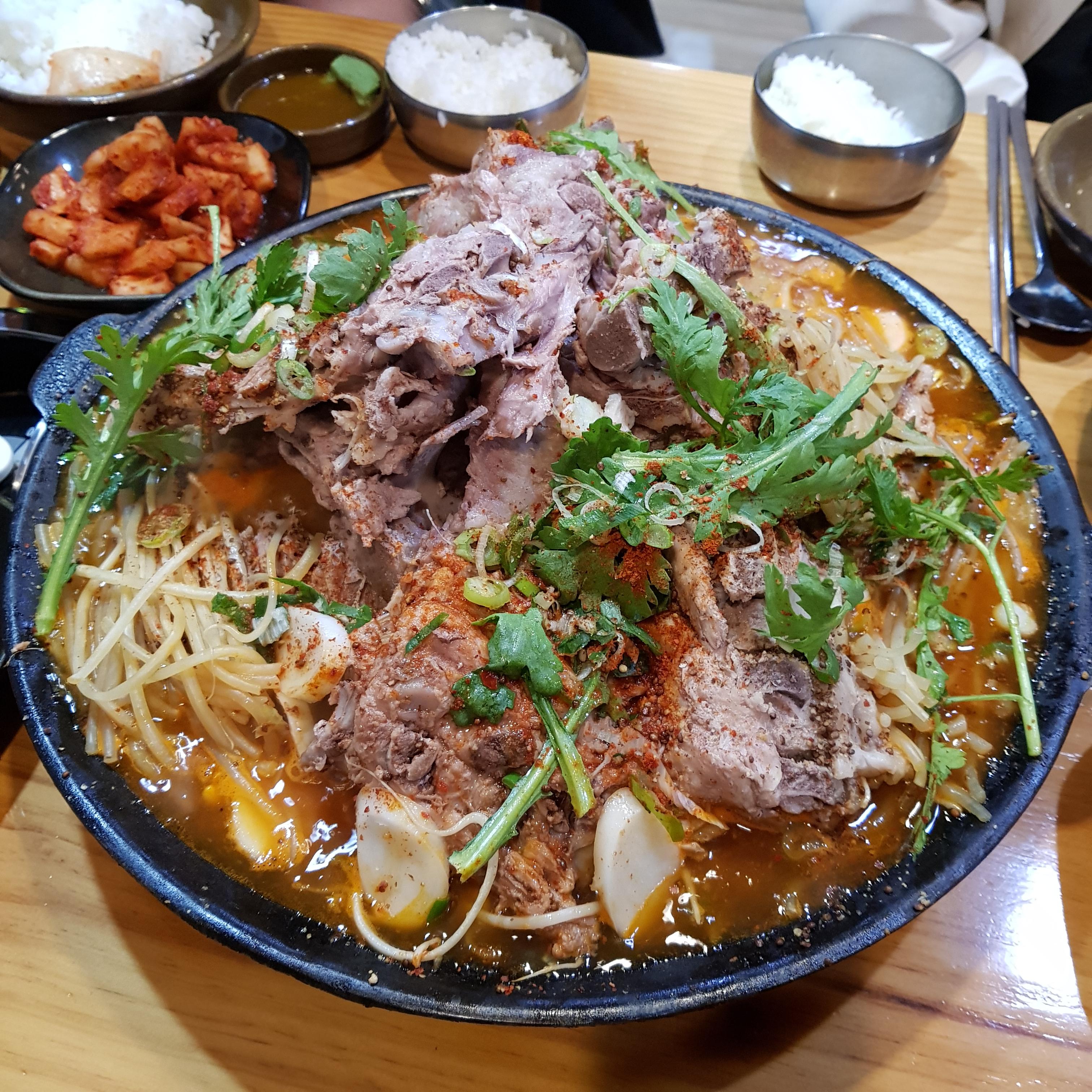  춘천맛집 솥뚜껑 감자탕 추천