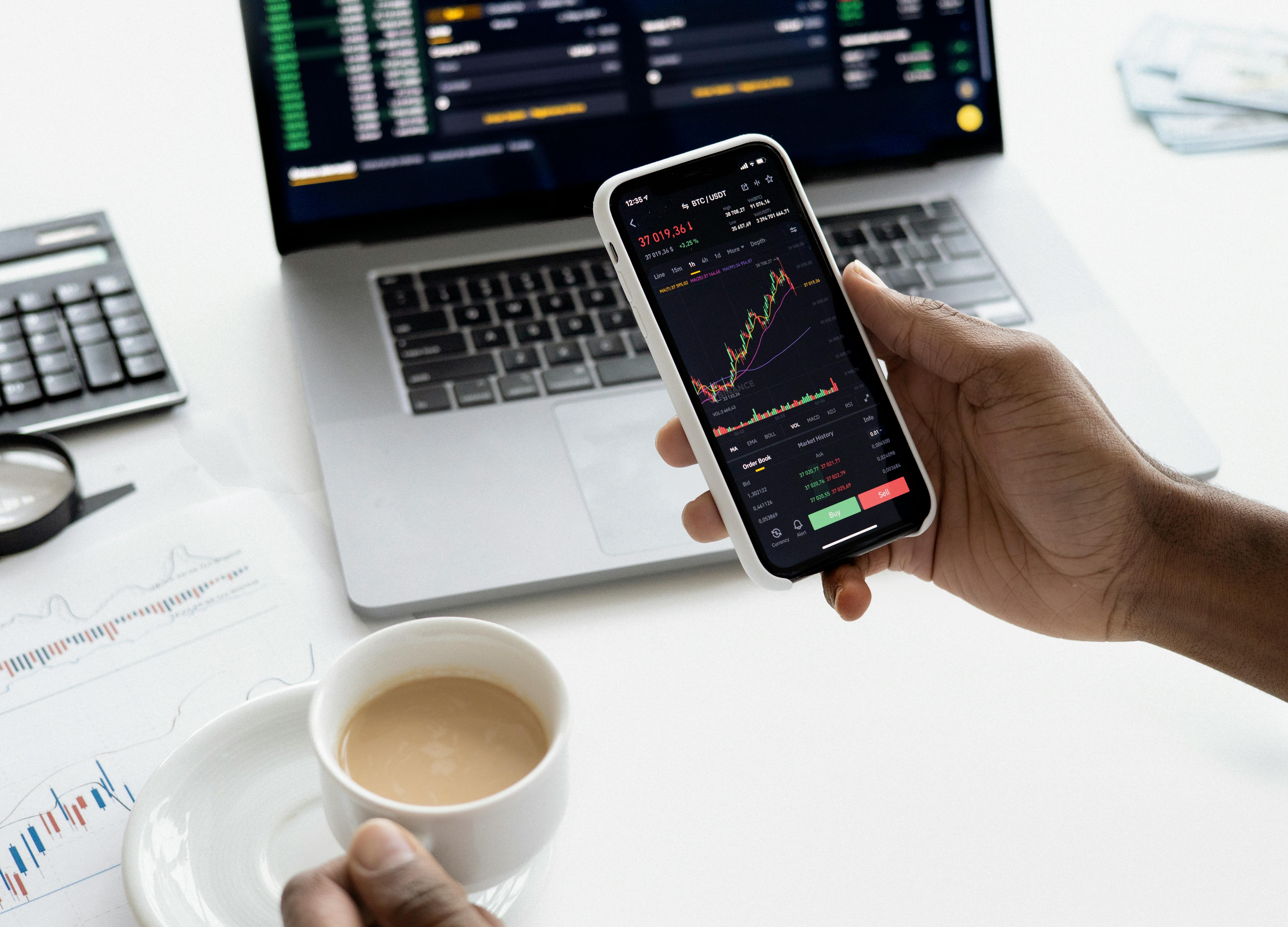 2억 원 거치식 투자로 매달 250만 원 받는 미국 ETF 8종 추천 및 세금