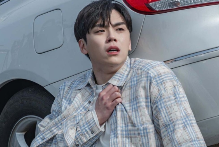 유아 아너 등장인물